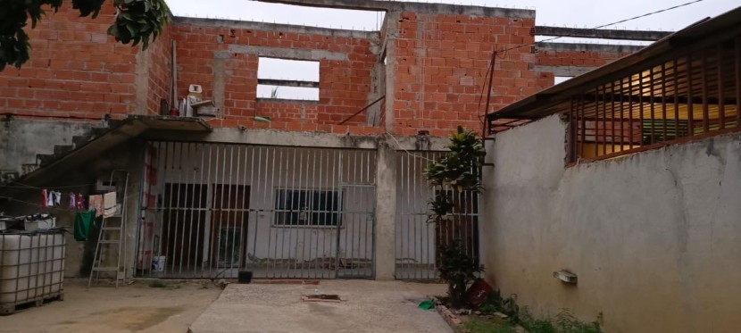 Venda Vendo-se este primeiro andar