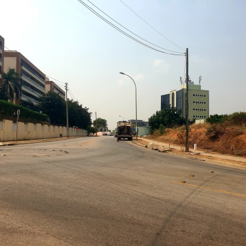 Venda VENDE-SE TERRENO ZONA NOBRE DO TALATONA