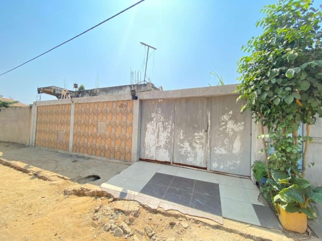 Venda Residência do tipo T3 a venda no Luanda-Sul junto ao projeto morar, rua do hotel Horizonte