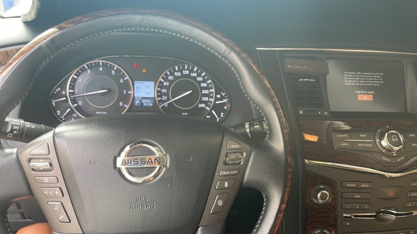 Venda NISSAN PATROL PLATINUM GENUÍNO