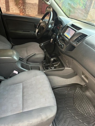 Venda TOYOTA HILUX