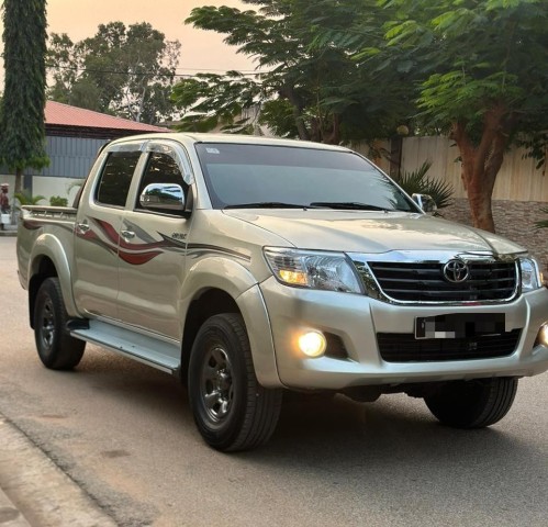 Venda TOYOTA HILUX