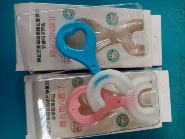 Venda ESCOVA DE DENTE INFANTIL DE SILICONE 360 GRAUS