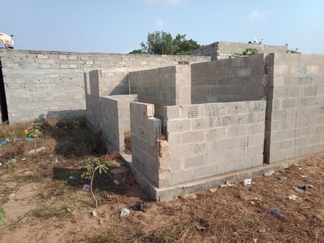 Venda T2 INACABADA