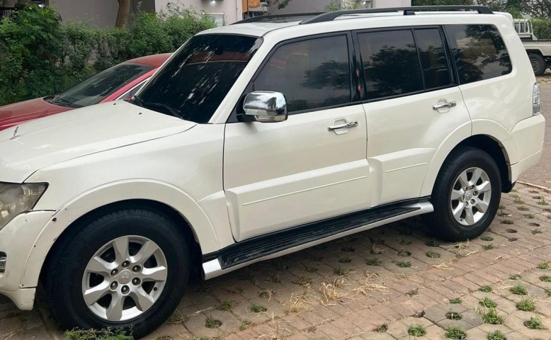 Venda Mitsubishi PAJERO full