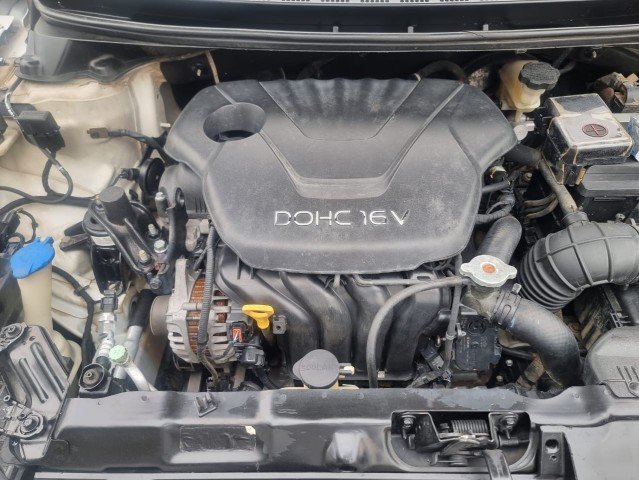 Venda HYUNDAI ELANTRA