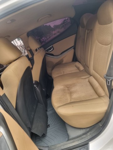 Venda HYUNDAI ELANTRA