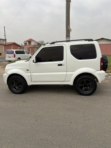 Venda Suzuki Jimmy caixa manual impecável