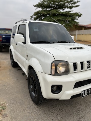 Venda Suzuki Jimmy caixa manual impecável