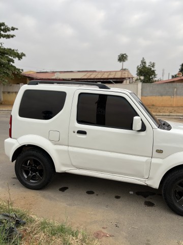 Venda Suzuki Jimmy caixa manual impecável