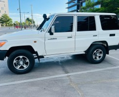 A venda Toyota Land Cruiser Chefe máquina executivo