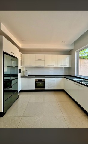 Venda V3 Duplex Parcialmente Mobilada | Urbanização Boa Vida