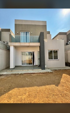 Venda V3 Duplex Parcialmente Mobilada | Urbanização Boa Vida