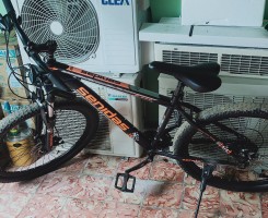 A venda Bicicleta de marca senidas