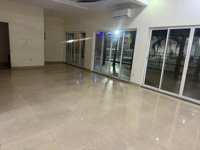 Venda Vivenda V7, Zona verde(Benfica)