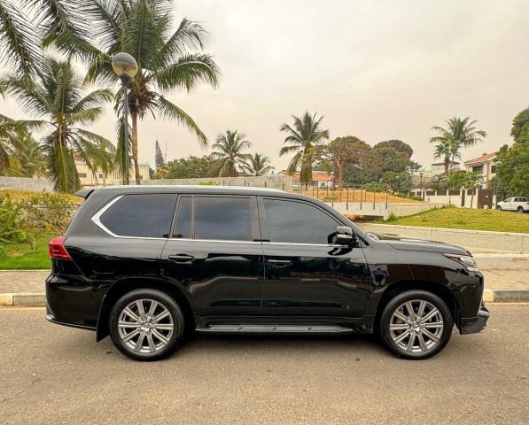 Venda LEXUS SUPER SPORT PLUS