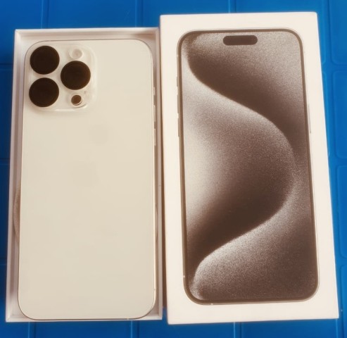 Venda IPhone 15 Pro max de 1TB