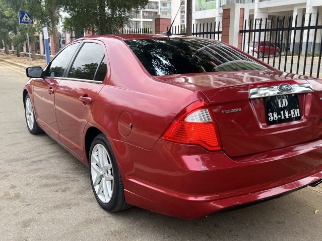 Venda Ford impecável automático