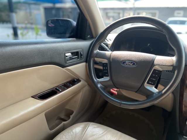 Venda Ford impecável automático
