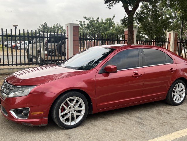 Venda Ford impecável automático