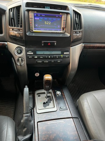 Venda TOYOTA LAND CRUISER VX V8