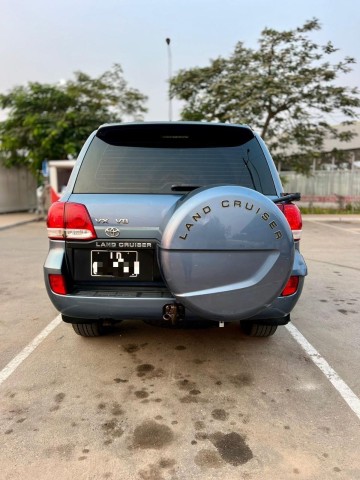 Venda TOYOTA LAND CRUISER VX V8