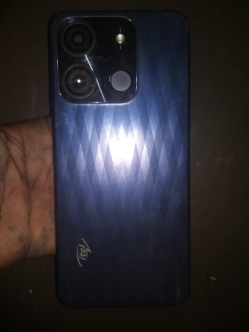 Venda Vende-se Itel a60s Gb64/RAM4