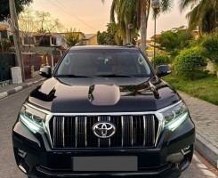 A venda Toyota Landcruiser Prado