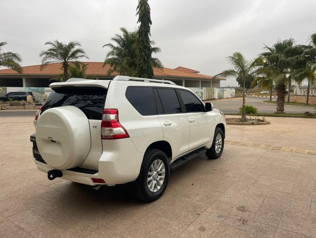 Venda TOYOTA LAND CRUISER PRADO TXL