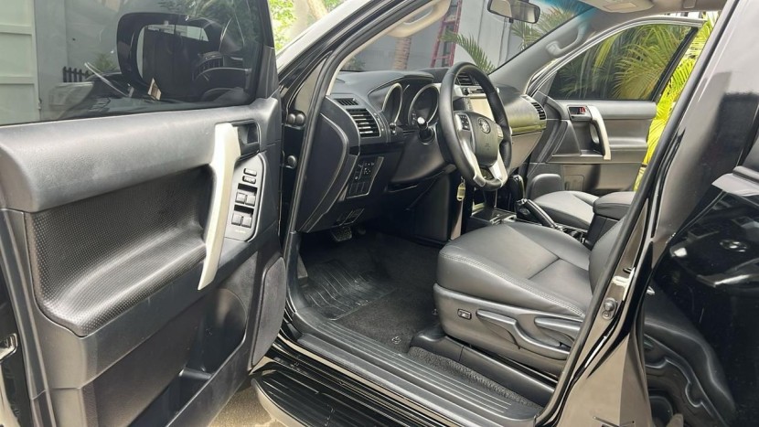 Venda TOYOTA LAND CRUISER PRADO TXL