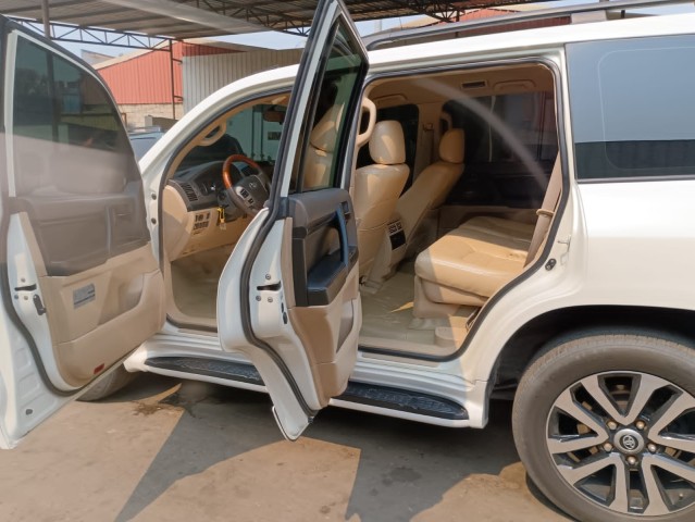 Venda TOYOTA LAND CRUISER GXR V8