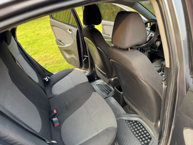 Venda HYUNDAI ACCENT
