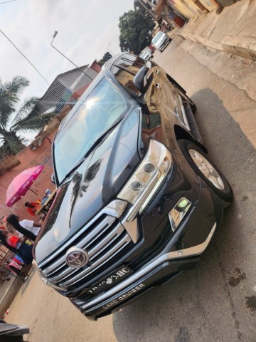 Venda TOYOTA LAND CRUISER VXR V8