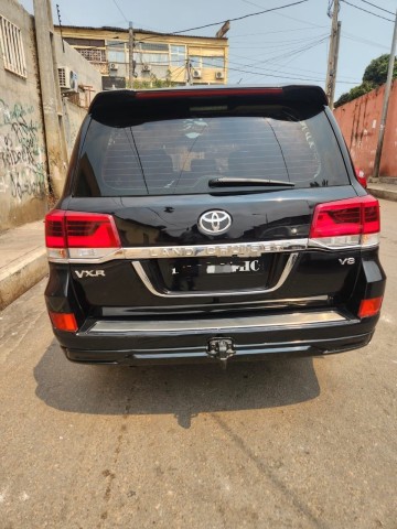 Venda TOYOTA LAND CRUISER VXR V8