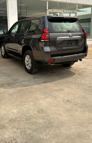 Venda TOYOTA LAND CRUISER PRADO TXL