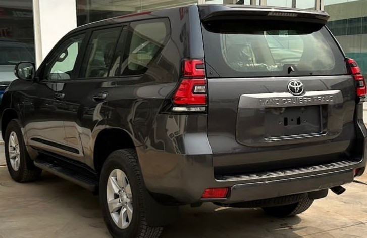 Venda TOYOTA LAND CRUISER PRADO TXL