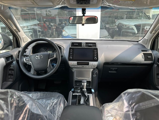 Venda TOYOTA LAND CRUISER PRADO TXL