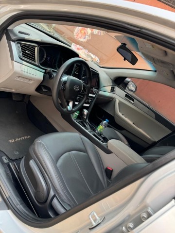 Venda HYUNDAI SONATA