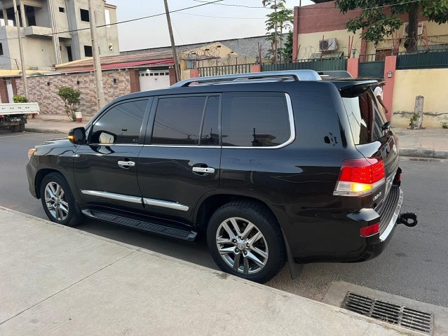 Venda LEXUS 570 FULL V8