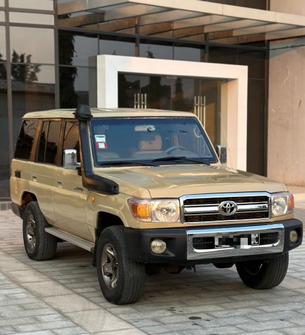 Venda TOYOTA LAND CRUISER HZ