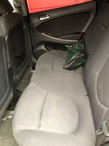 Venda HYUNDAI ACCENT LIMPO
