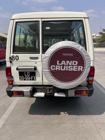 Venda TOYOTA LAND CRUISER HZ