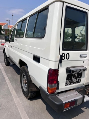 Venda TOYOTA LAND CRUISER HZ