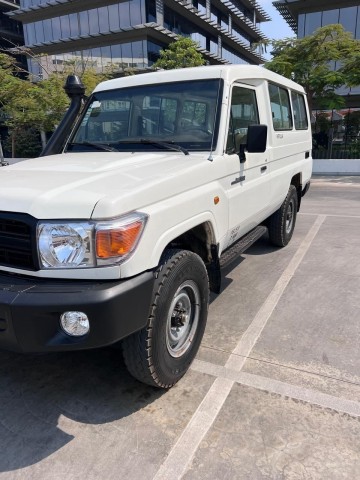 Venda TOYOTA LAND CRUISER HZ