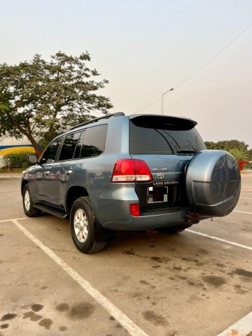 Venda TOYOTA LAND CRUISER VX V8