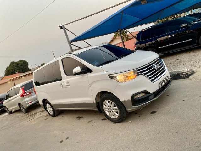 Venda Hyundai H1 impecável para empresas ou colégios