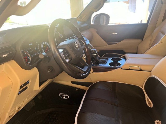 Venda TOYOTA LAND CRUISER LC300 VX TWIN TURBO