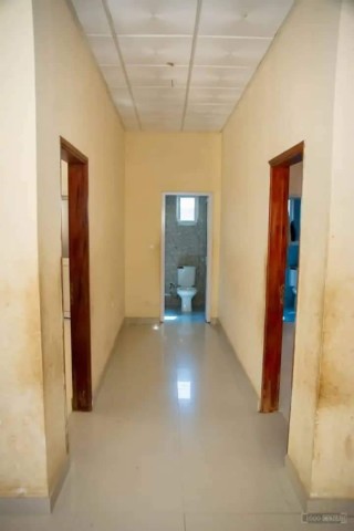 Venda Vende-se Uma casa T4
