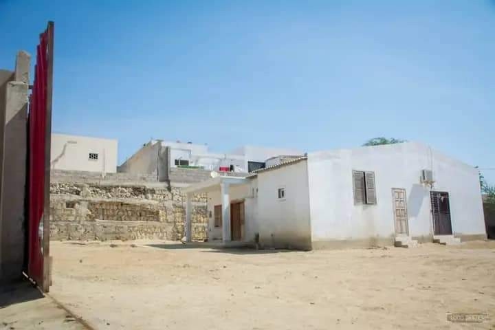 Venda Vende-se Uma casa T4