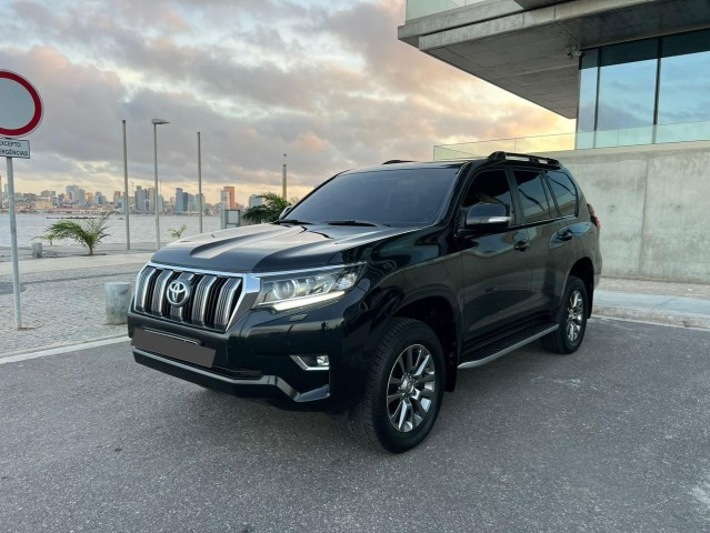 Venda TOYOTA LAND CRUISER VX 2019